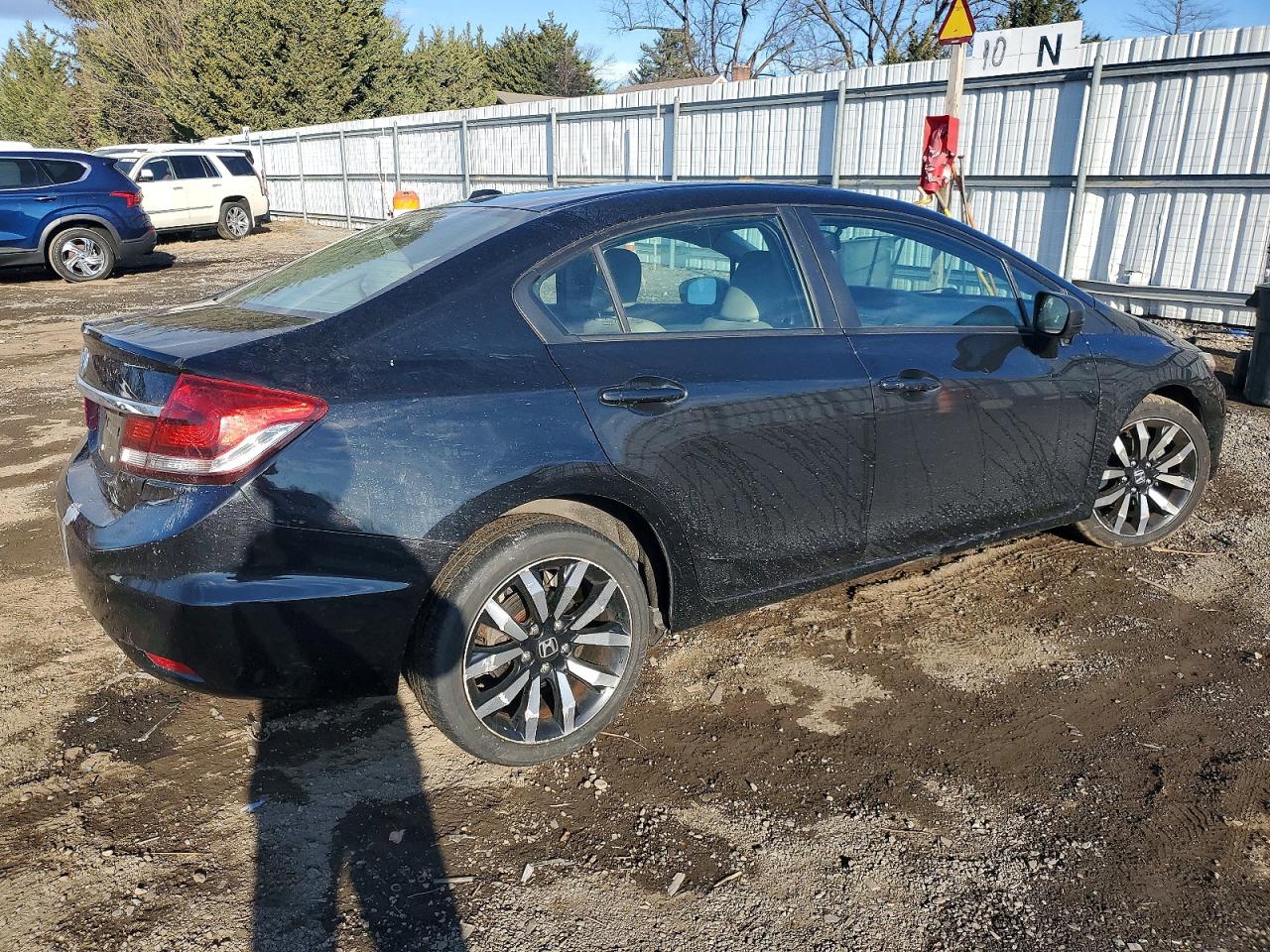 2014 HONDA CIVIC EXL photo 3