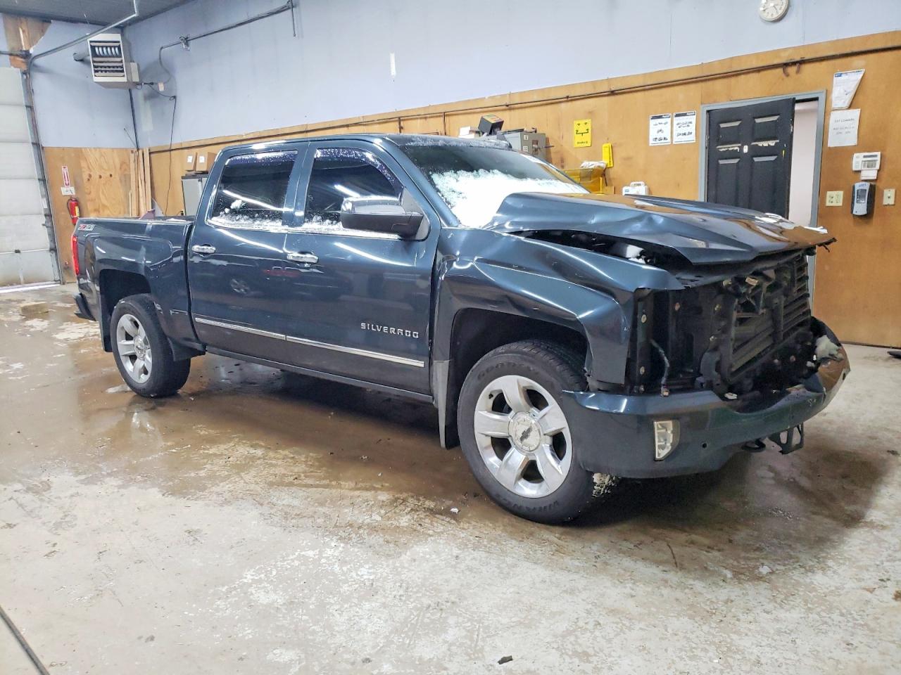 2017 CHEVROLET SILVERADO K1500 LTZ photo 4
