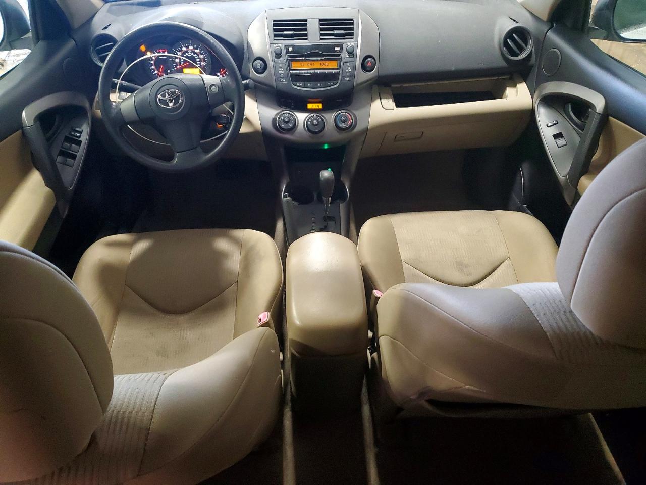 2010 TOYOTA RAV4 photo 8