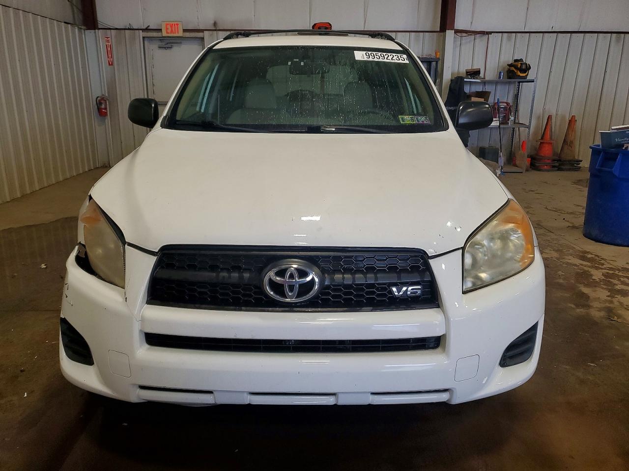 2010 TOYOTA RAV4 photo 5