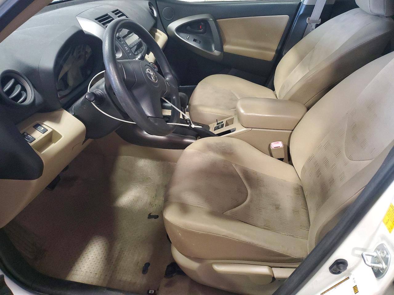 2010 TOYOTA RAV4 photo 7