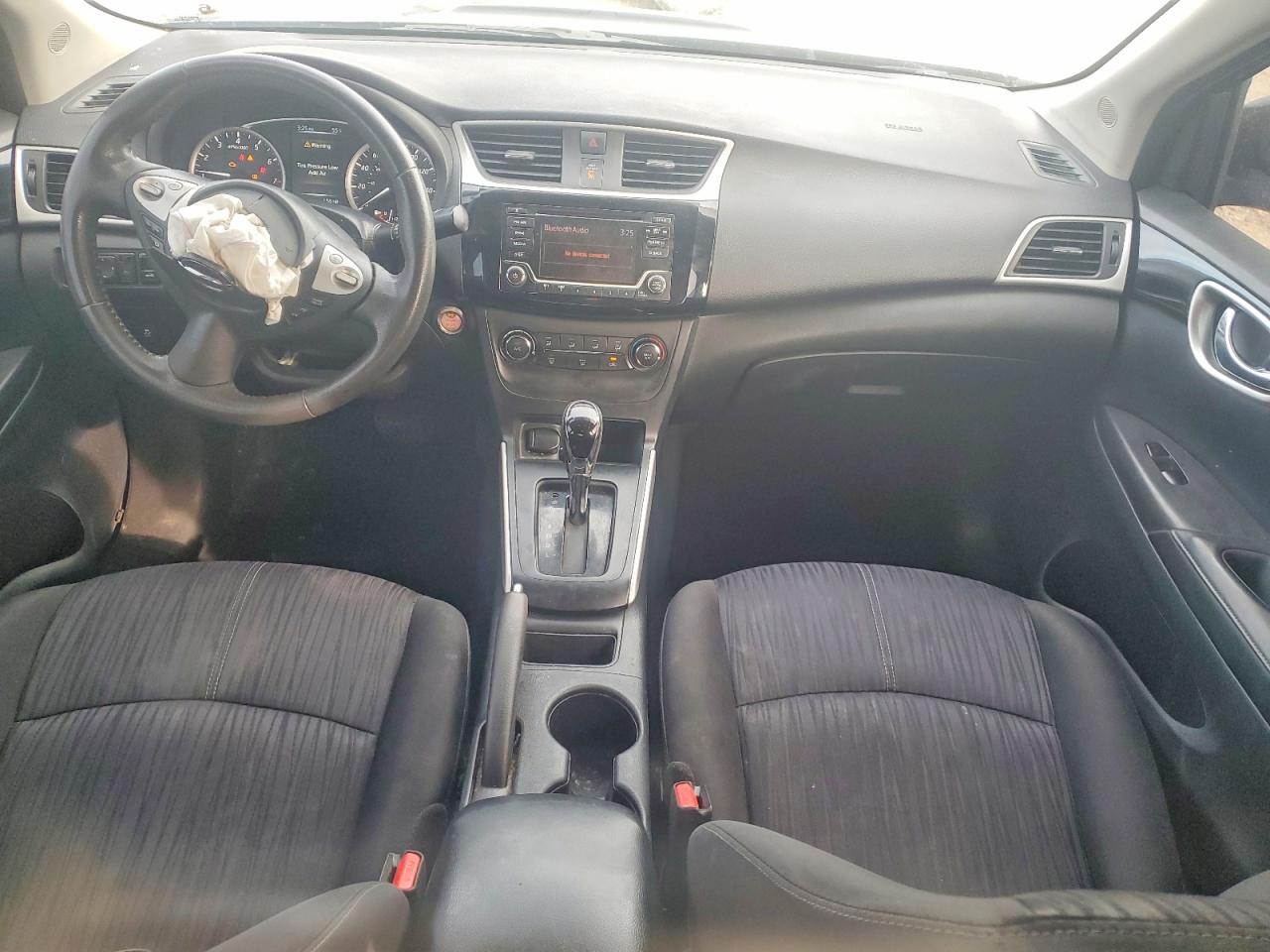 2017 NISSAN SENTRA S photo 8