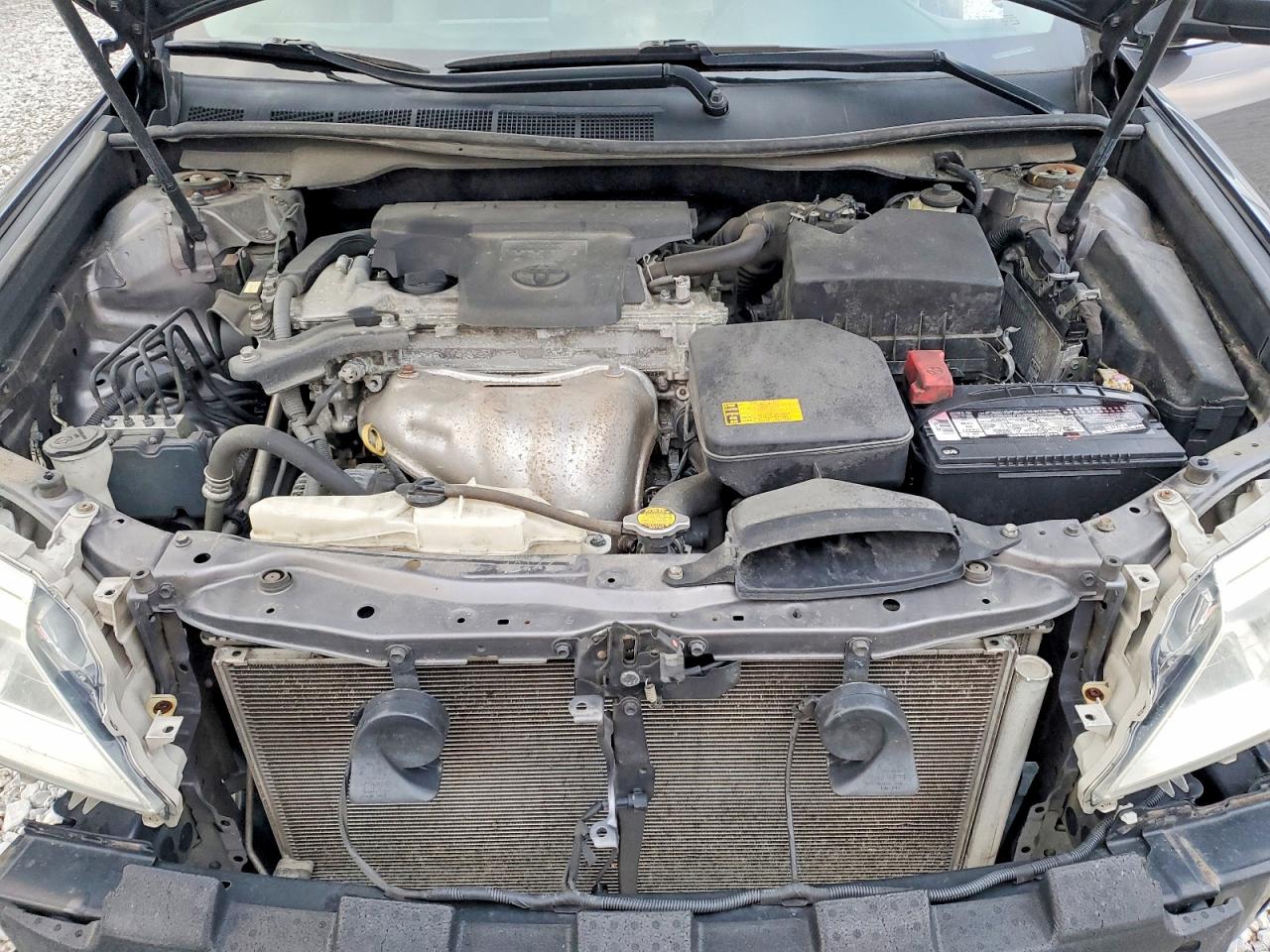 2014 TOYOTA CAMRY L photo 11