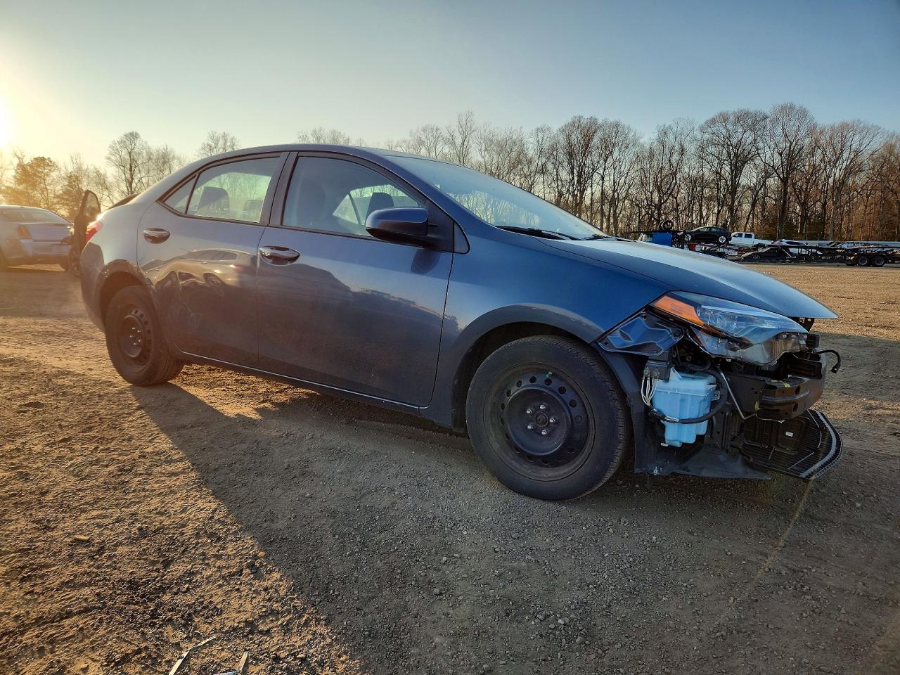 2018 TOYOTA COROLLA L photo 4