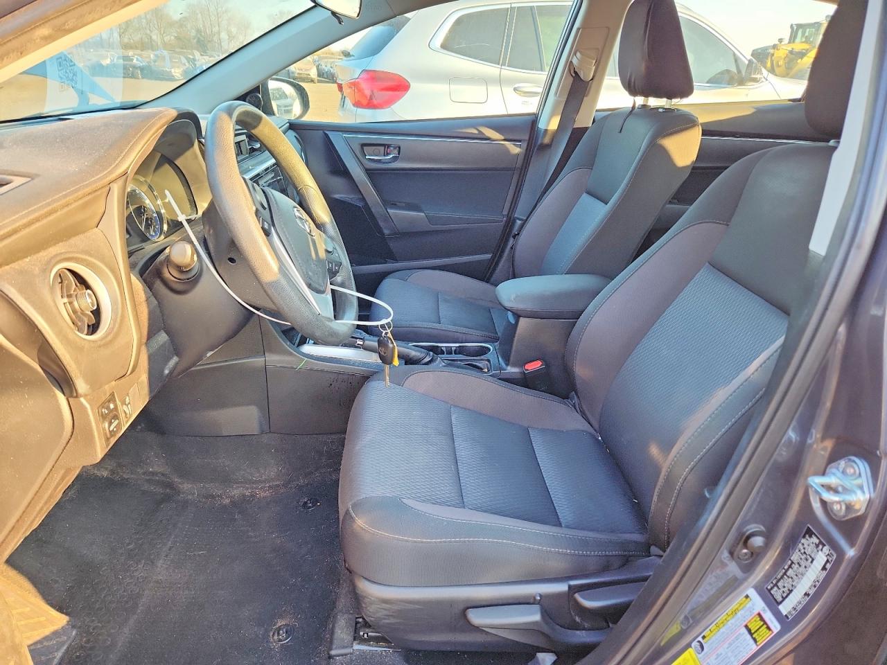 2018 TOYOTA COROLLA L photo 7