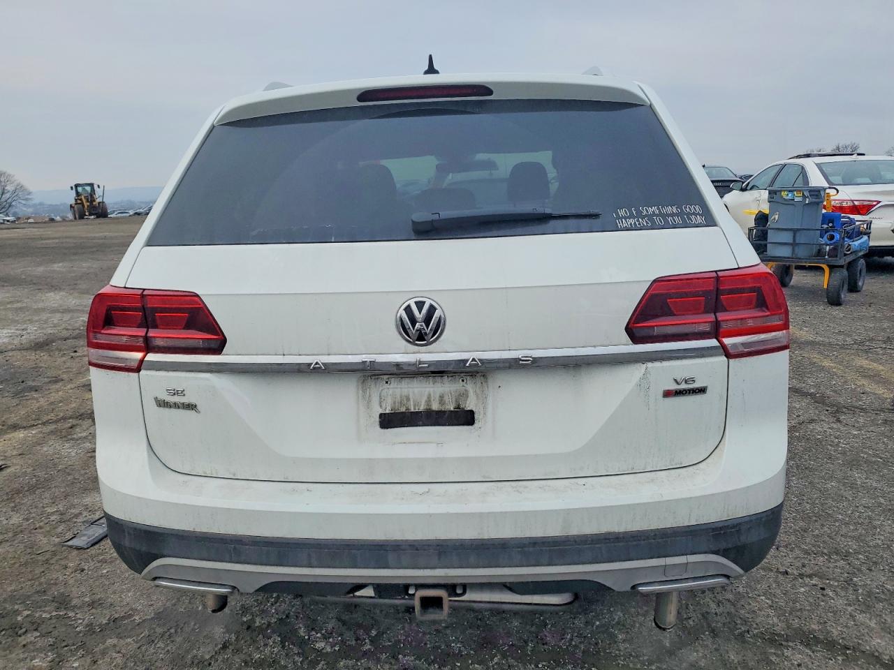 2018 VOLKSWAGEN ATLAS SE photo 6