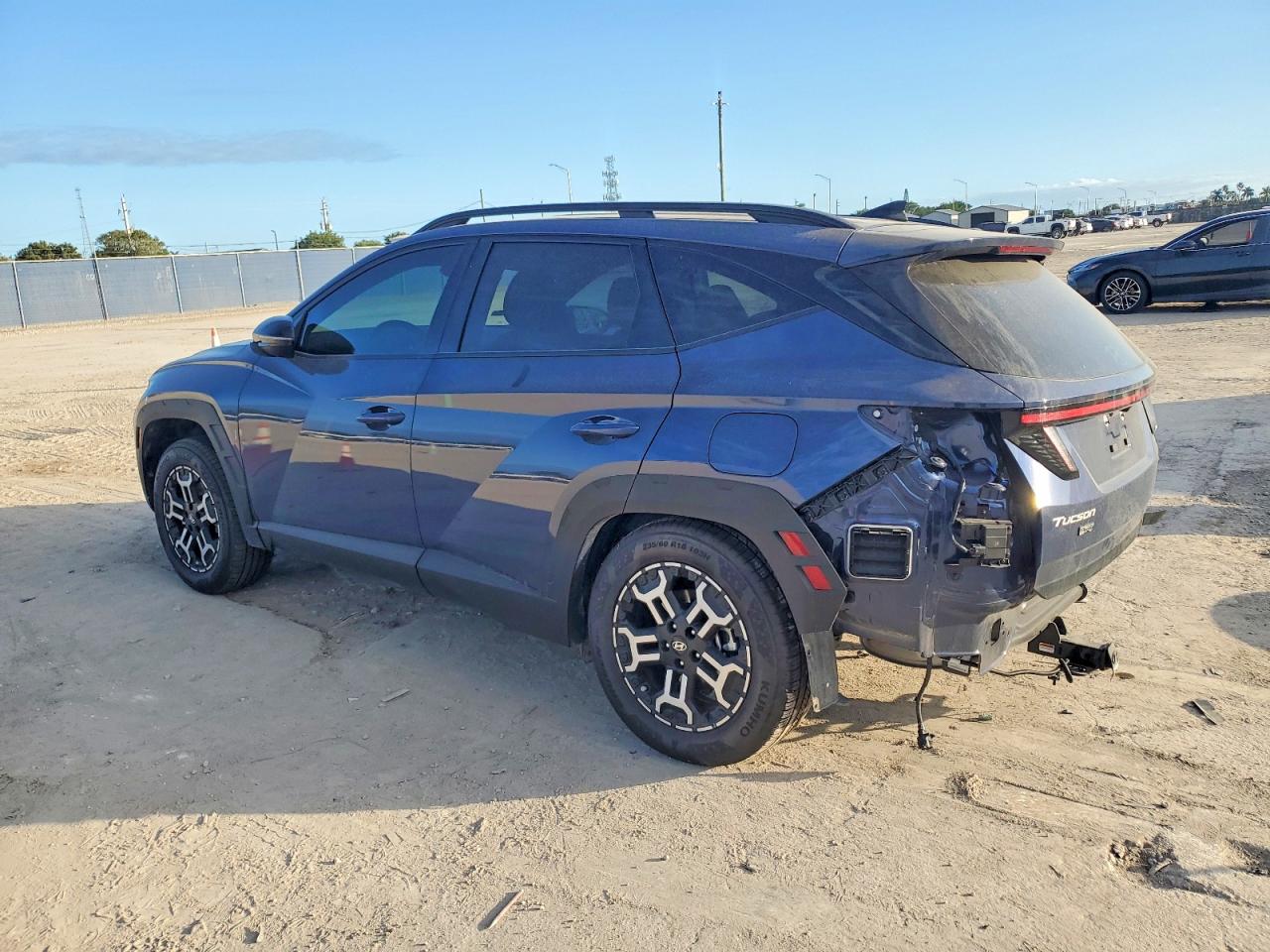2025 HYUNDAI TUCSON XRT photo 2