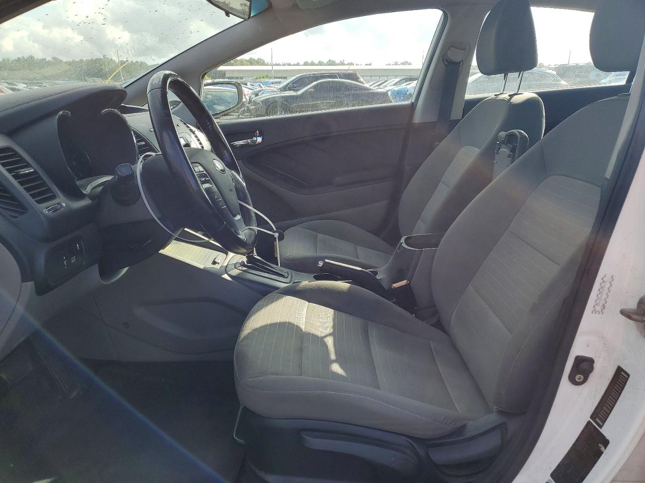 2014 KIA FORTE EX photo 7