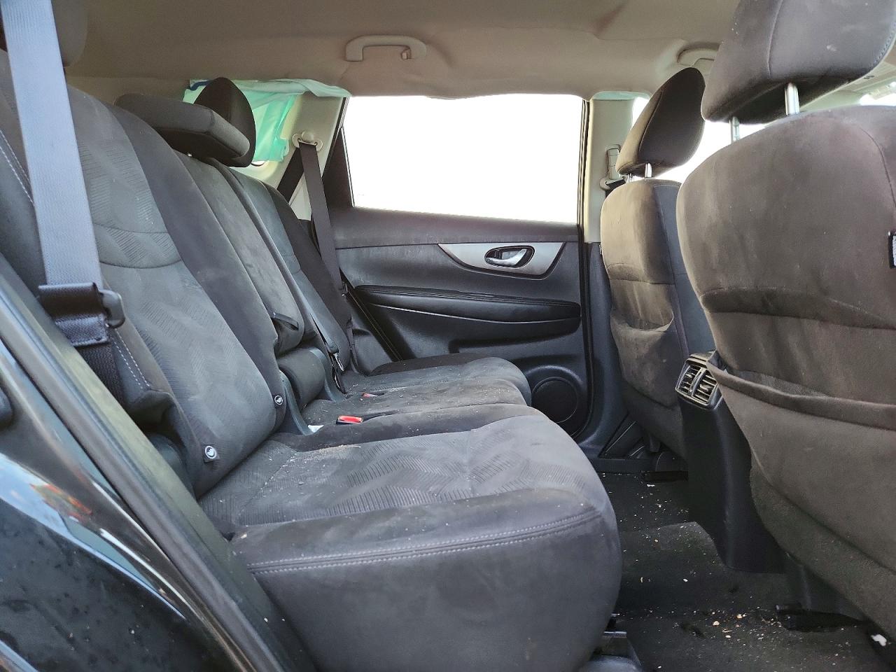 2016 NISSAN ROGUE S photo 11