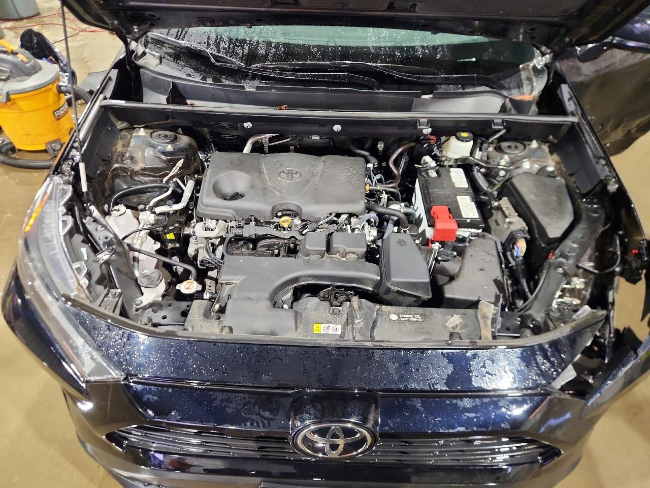 2022 TOYOTA RAV4 LE photo 12