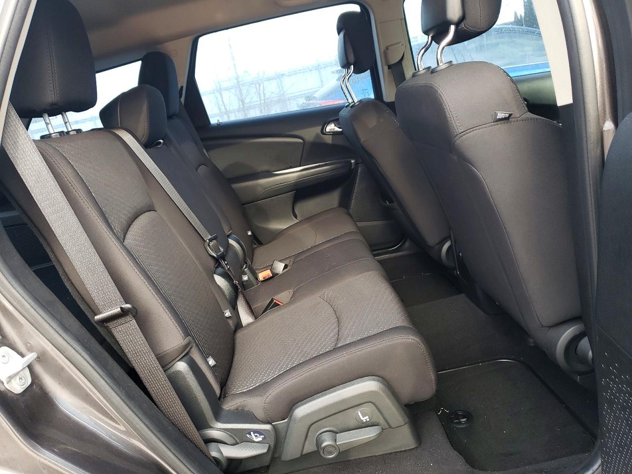 2018 DODGE JOURNEY SE photo 11