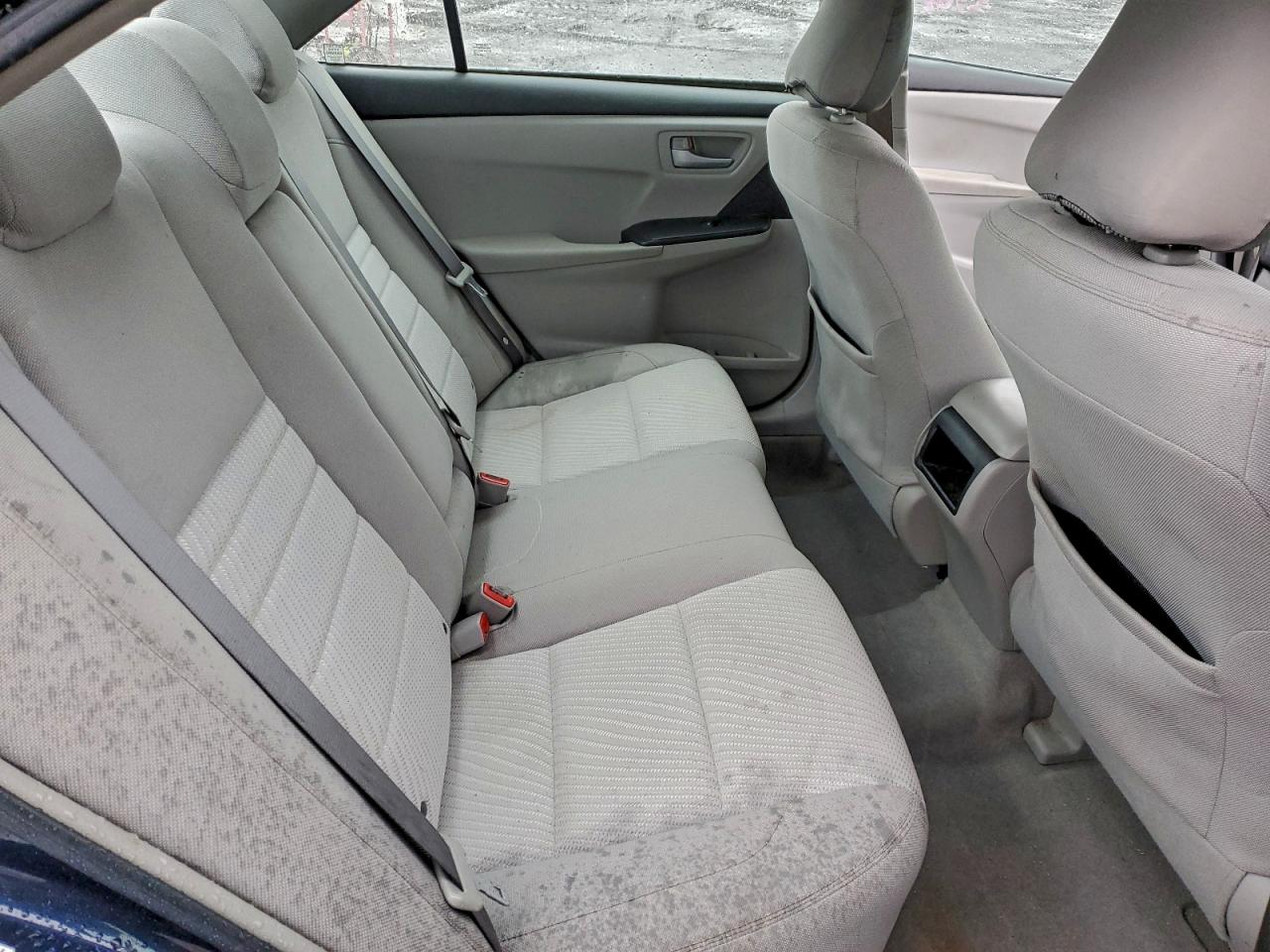 2017 TOYOTA CAMRY LE photo 10