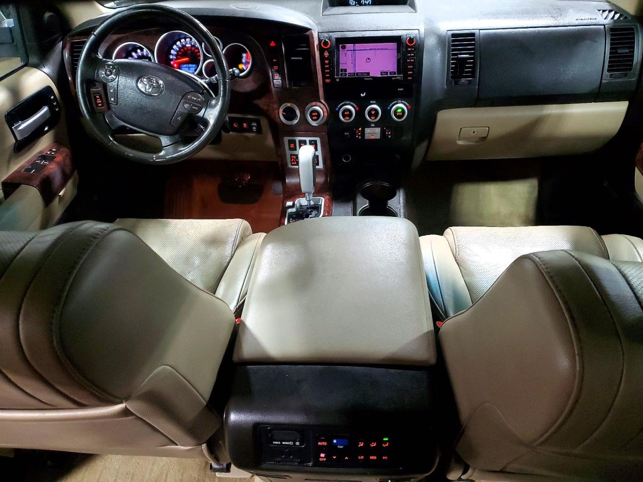 2008 TOYOTA SEQUOIA PLATINUM photo 8