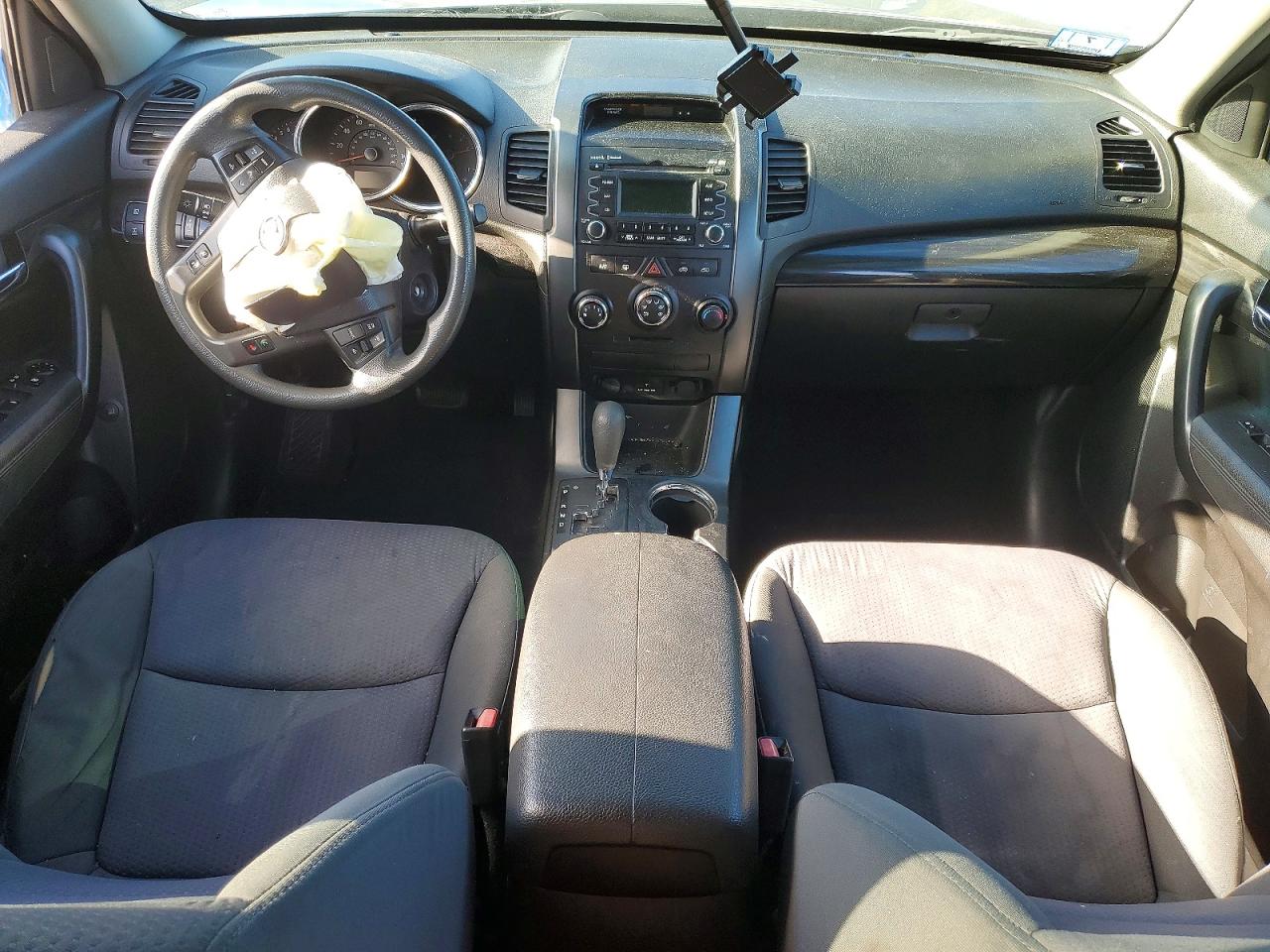 2012 KIA SORENTO BASE photo 8