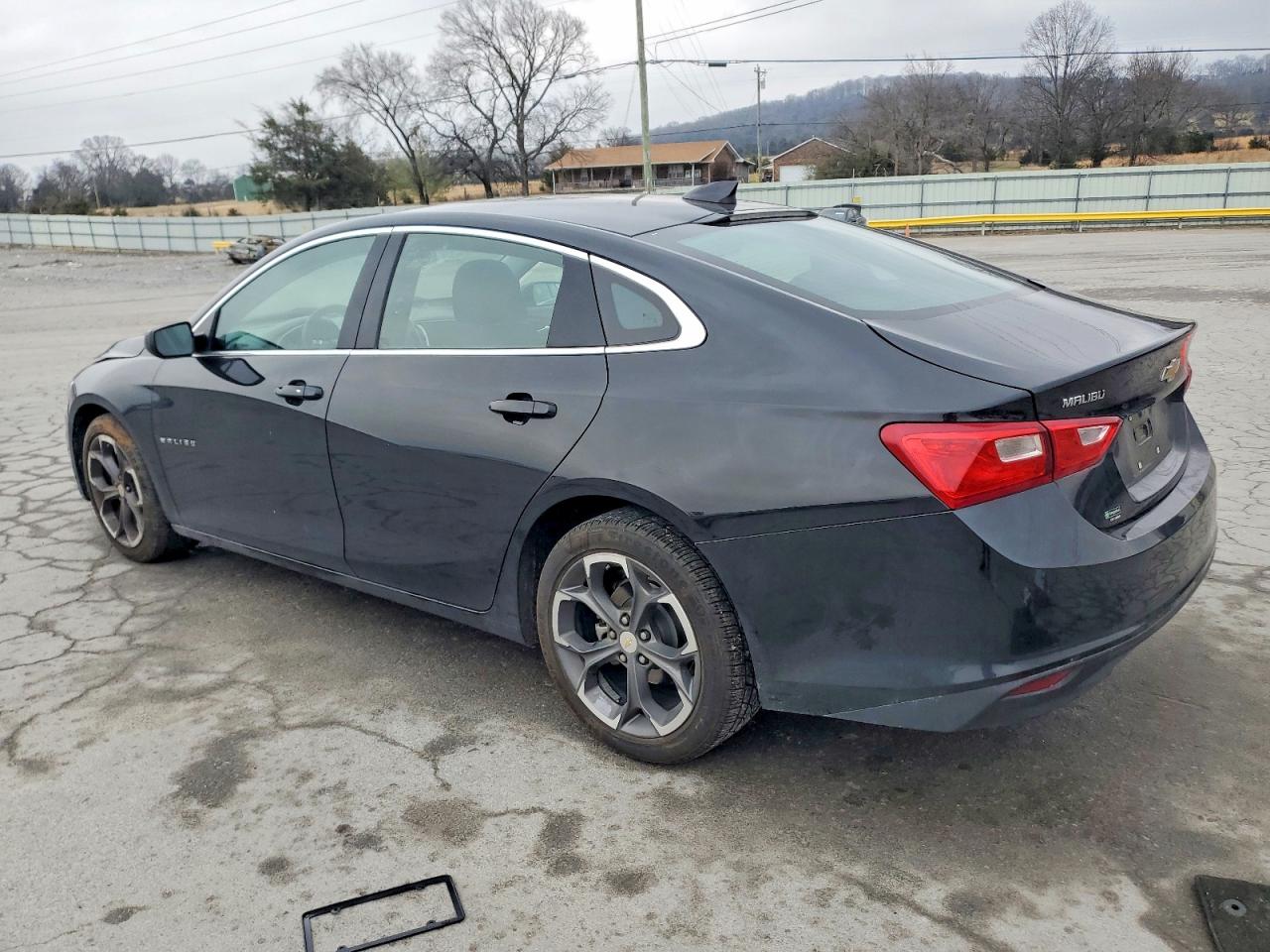 2023 CHEVROLET MALIBU LT photo 2