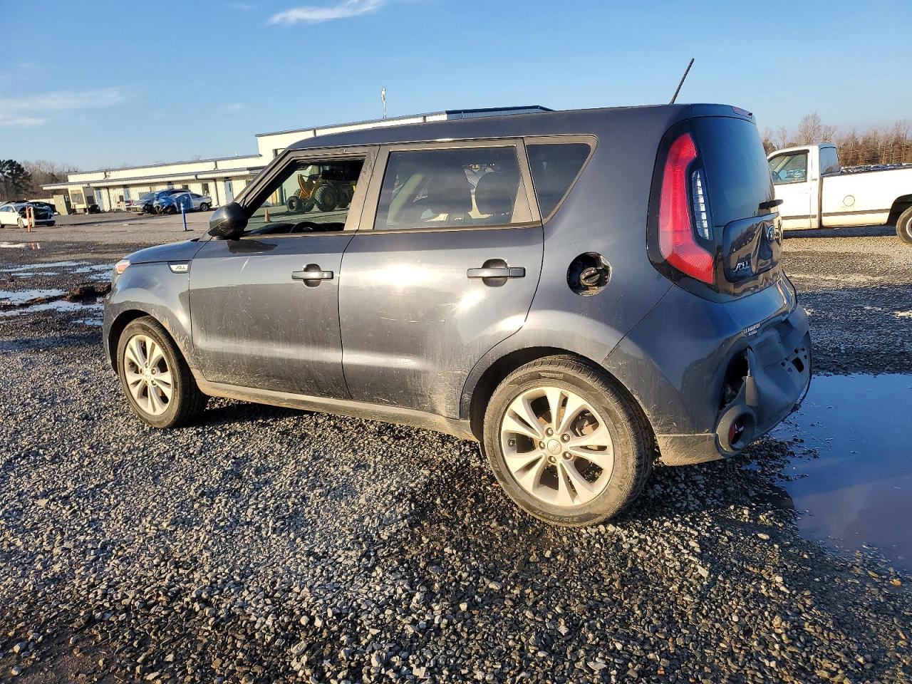 2015 KIA SOUL + photo 2