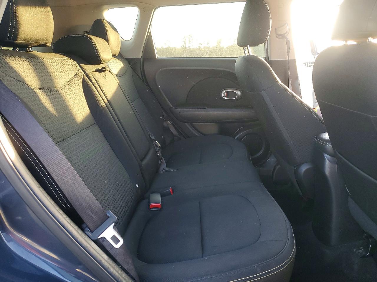 2015 KIA SOUL + photo 11