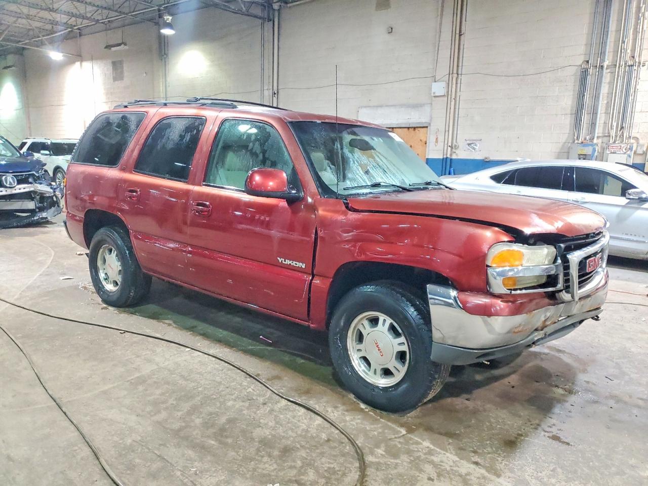2002 GMC YUKON photo 4