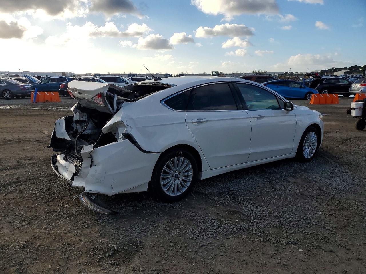 2013 FORD FUSION SE HYBRID photo 3