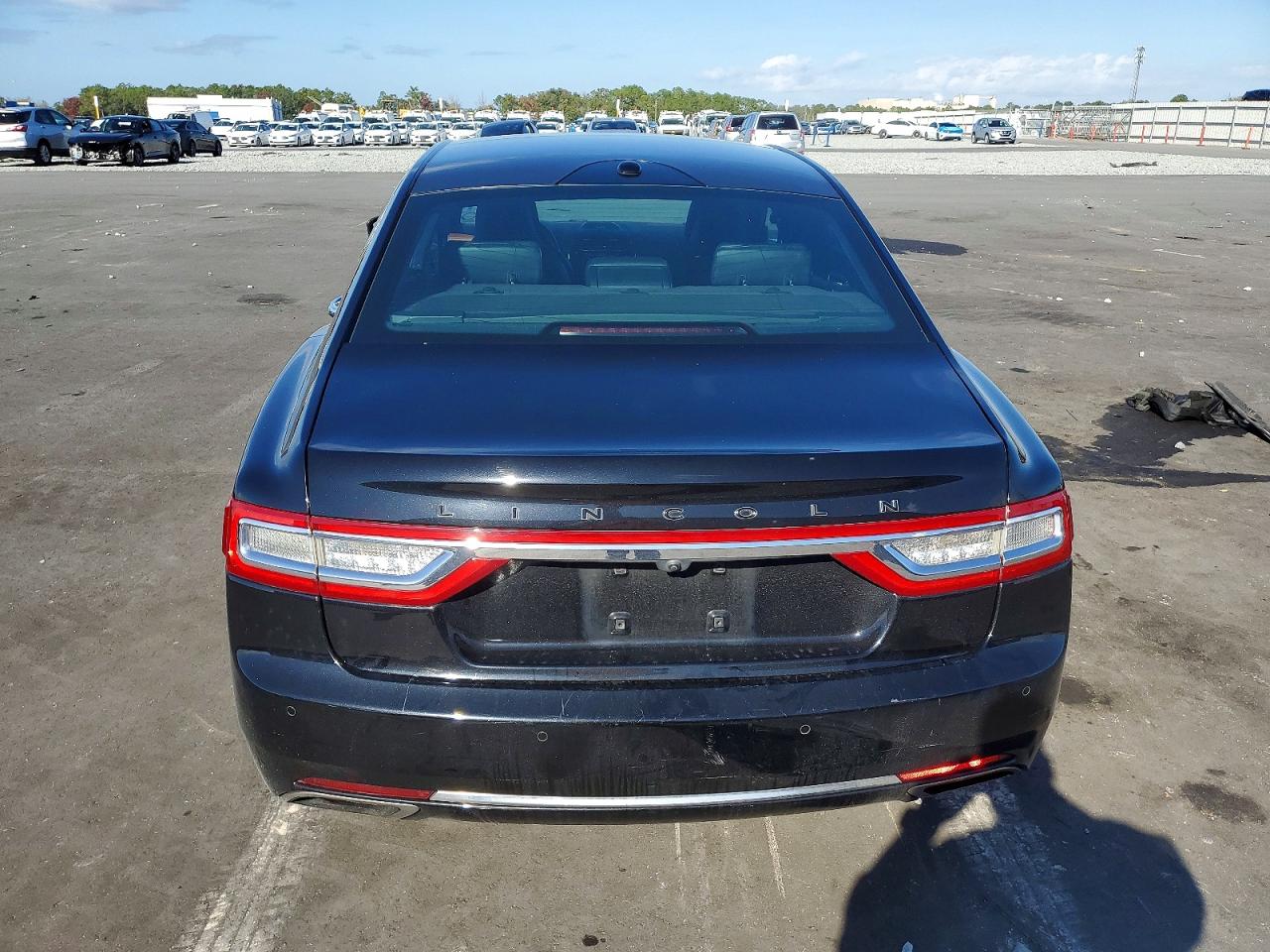 2017 LINCOLN CONTINENTAL BLACK LABEL photo 6