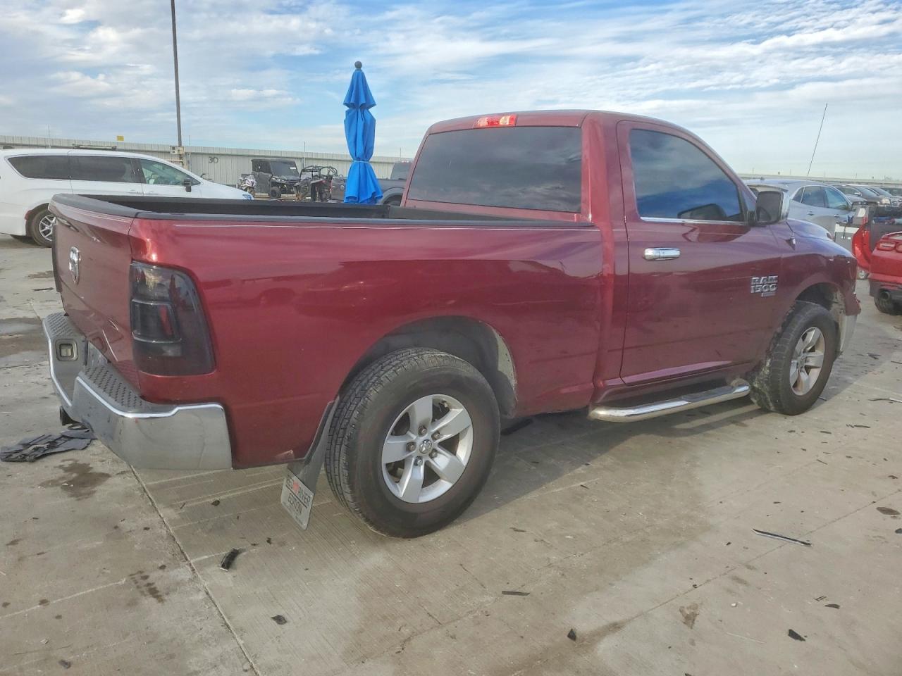 2019 RAM 1500 CLASSIC TRADESMAN photo 3