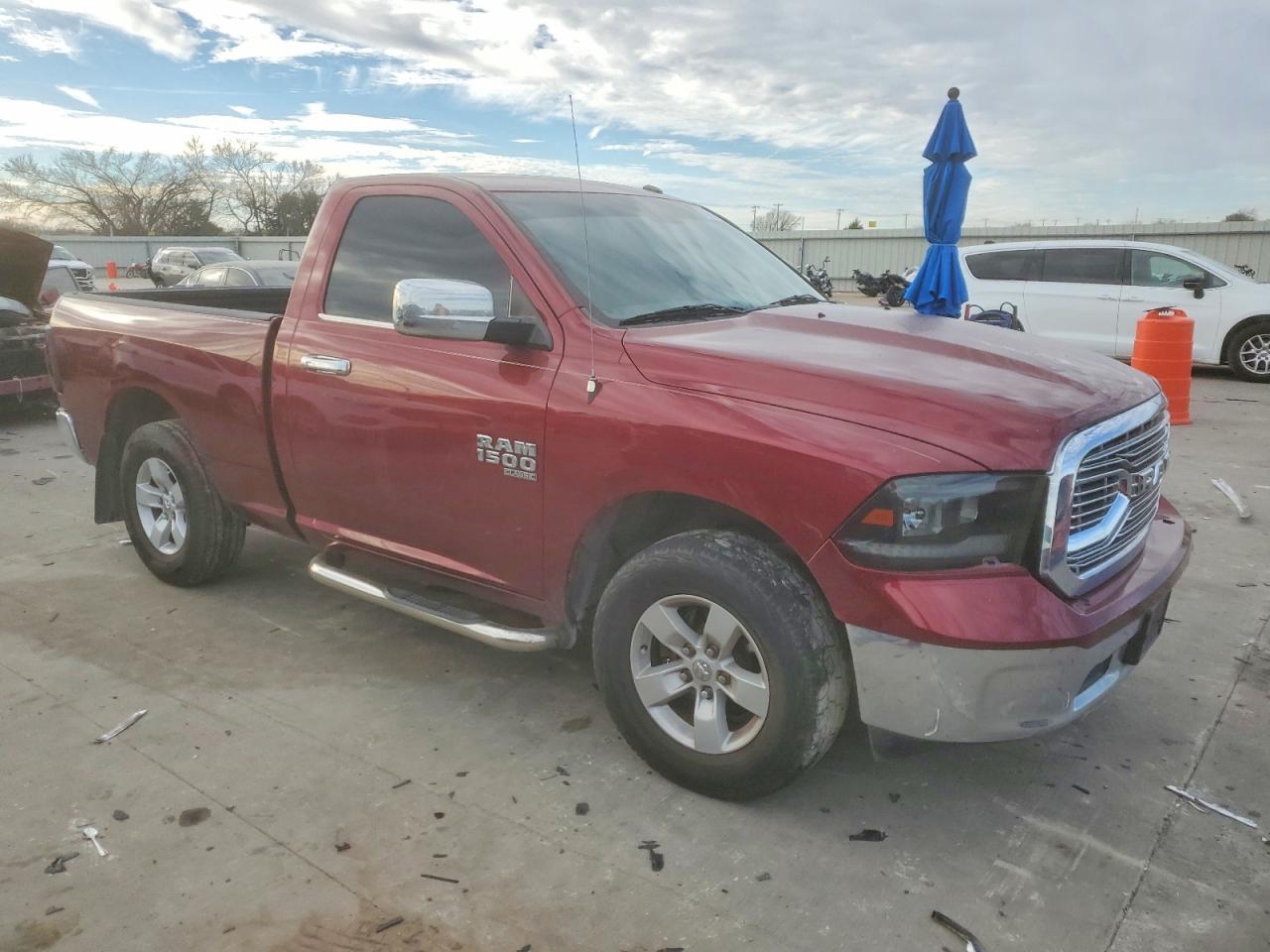 2019 RAM 1500 CLASSIC TRADESMAN photo 4