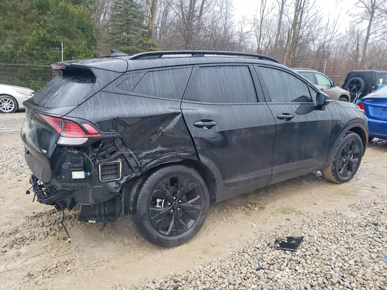 2025 KIA SPORTAGE X LINE photo 3