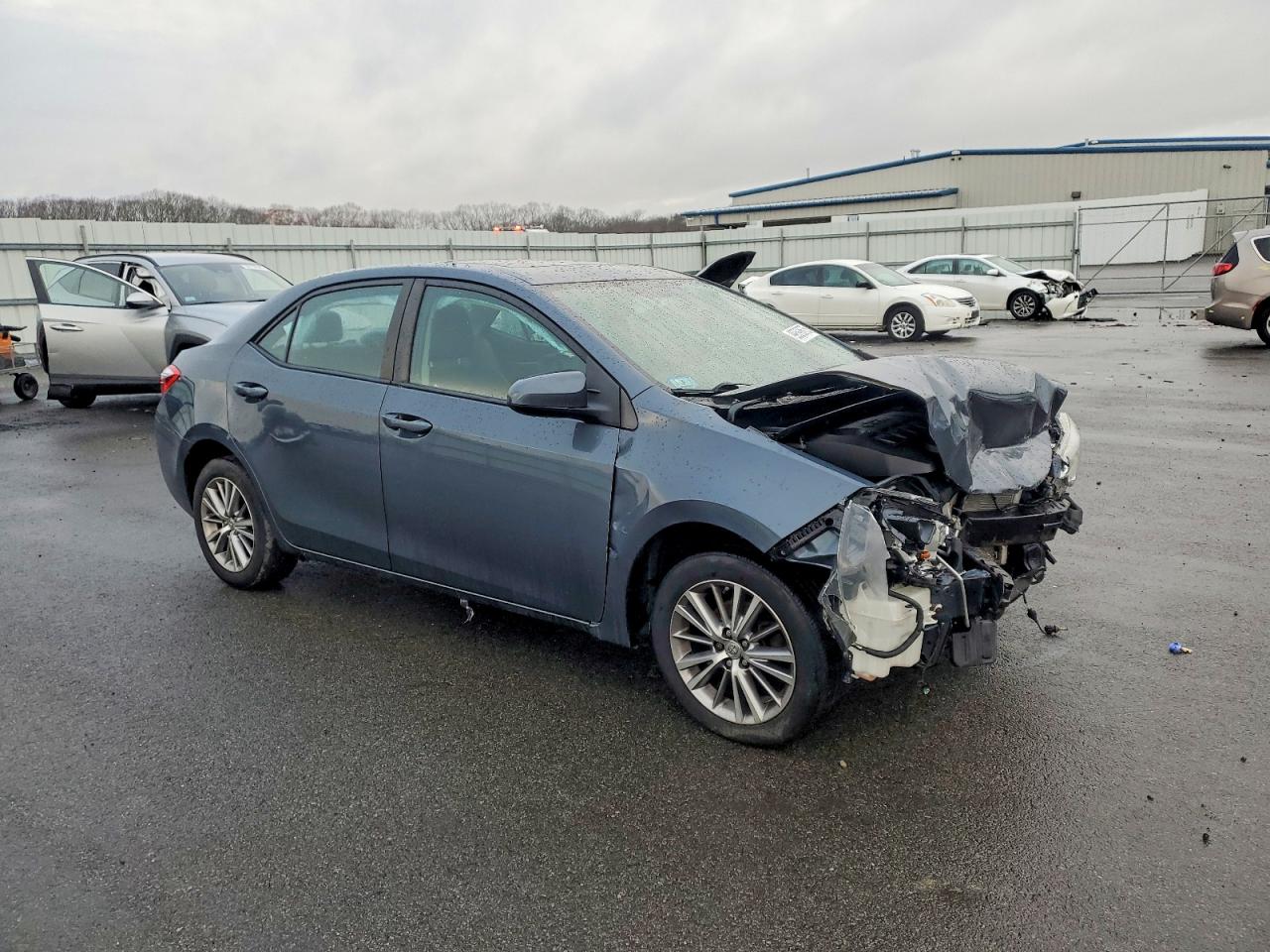 2014 TOYOTA COROLLA L photo 4