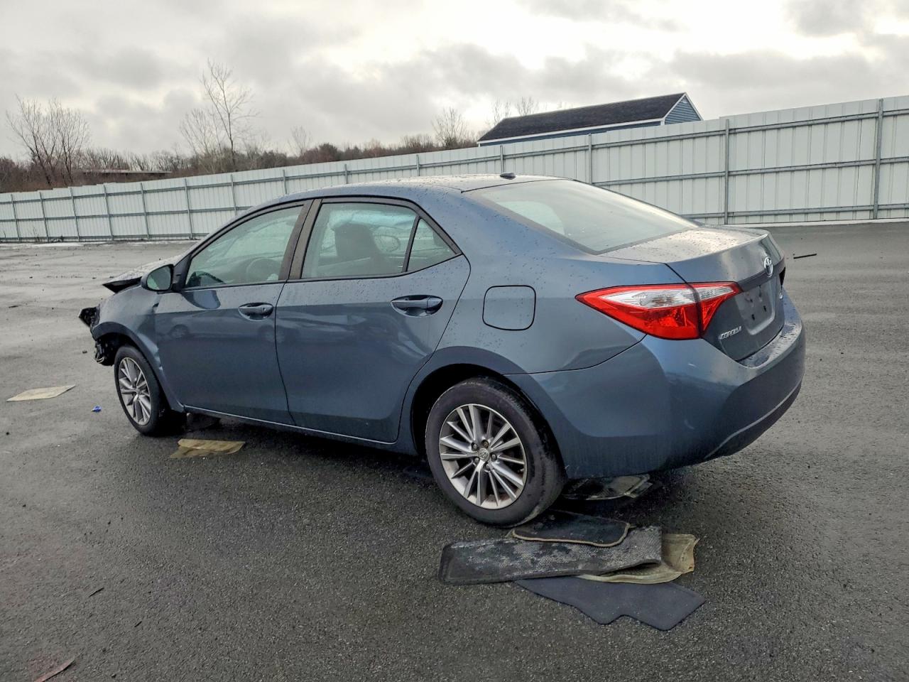 2014 TOYOTA COROLLA L photo 2