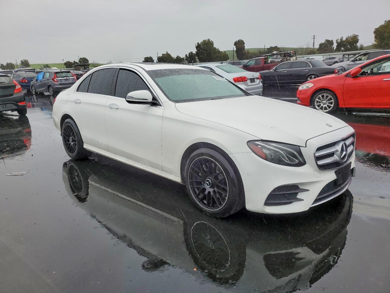 2018 MERCEDES-BENZ E 300 photo 4