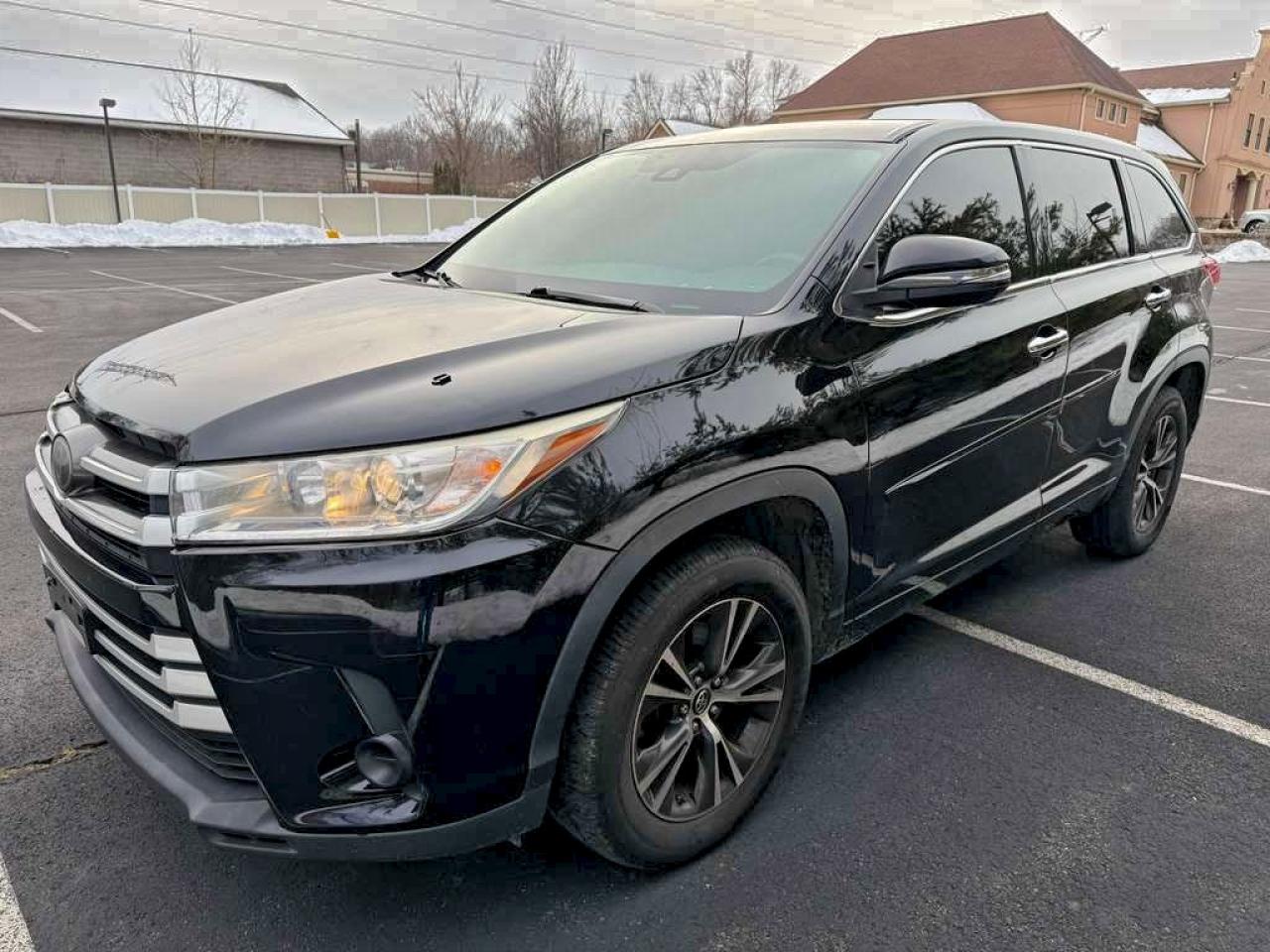2017 TOYOTA HIGHLANDER