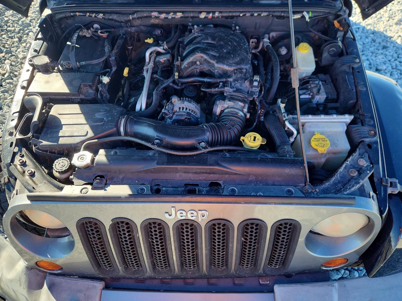 2013 JEEP WRANGLER UNLIMITED SPORT photo 12