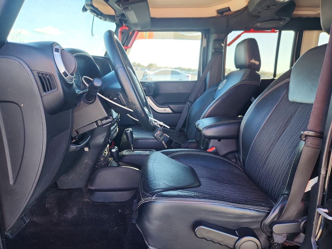 2013 JEEP WRANGLER UNLIMITED SPORT photo 7