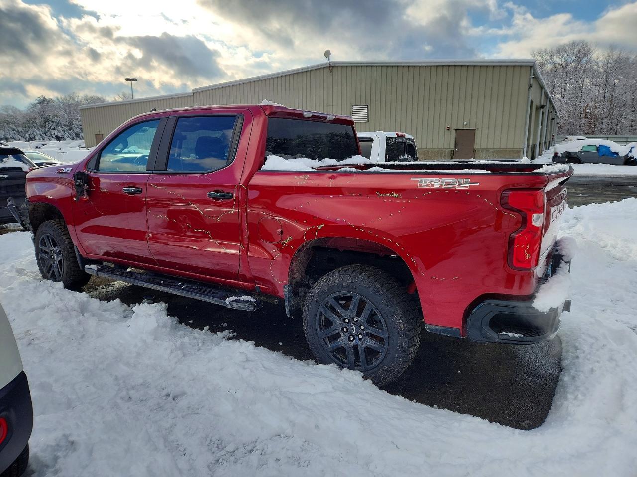 2021 CHEVROLET SILVERADO K1500 LT TRAIL BOSS photo 2