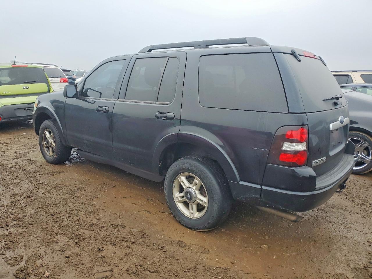 2010 FORD EXPLORER XLT photo 2