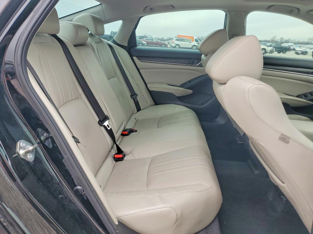 2018 HONDA ACCORD TOURING HYBRID photo 10