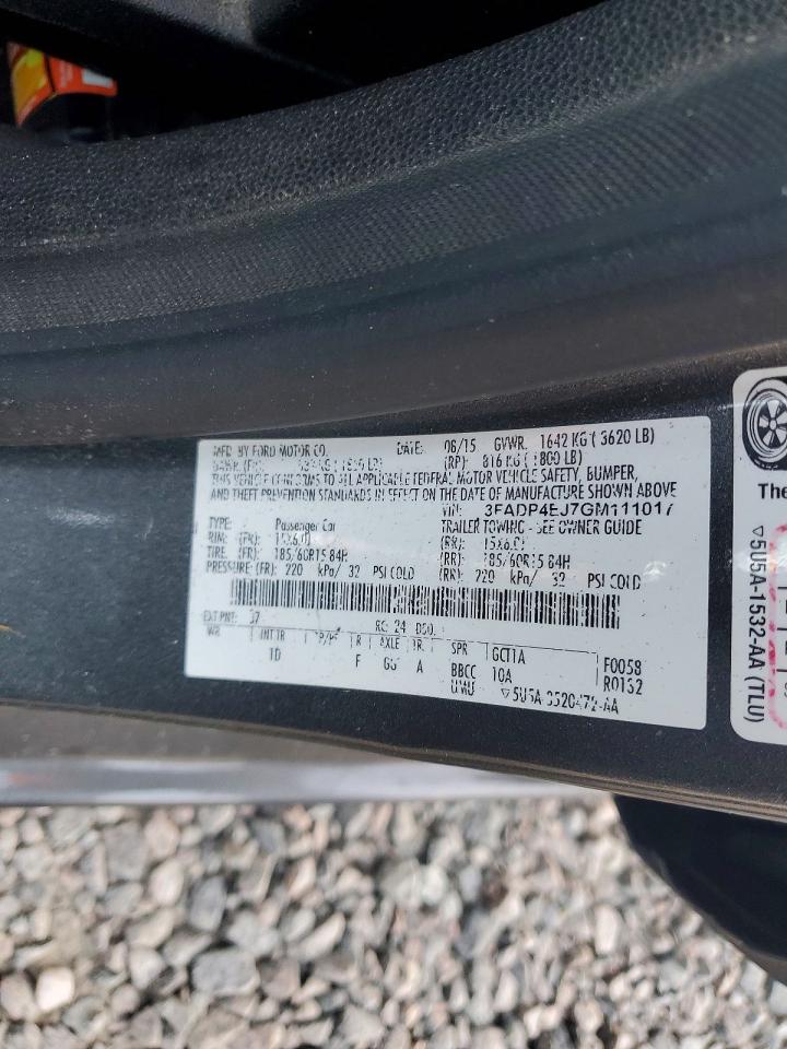 2016 FORD FIESTA SE photo 12