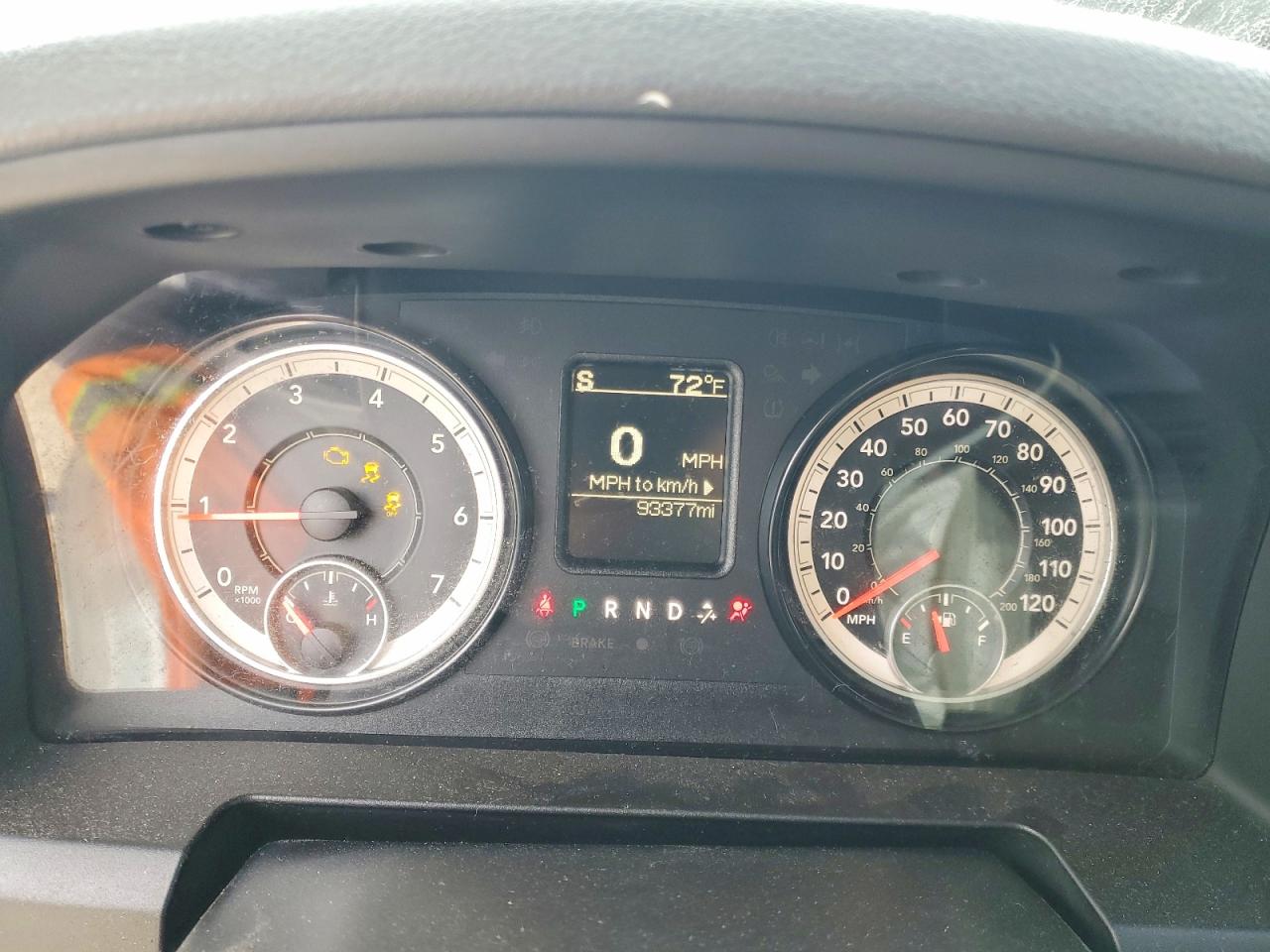 2016 RAM 1500 ST photo 9