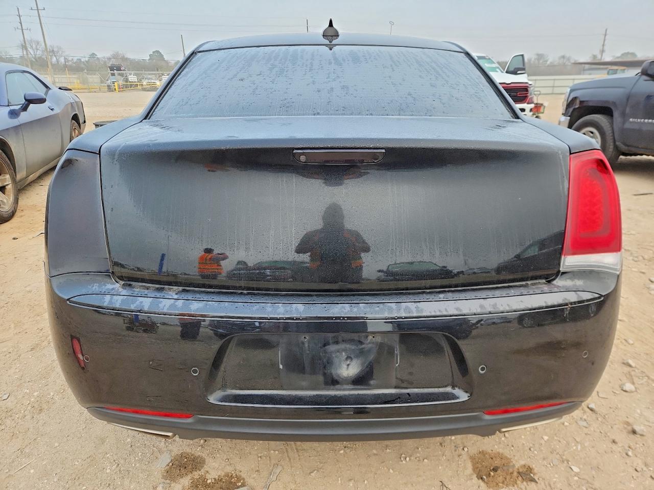 2022 CHRYSLER 300 TOURING L photo 11