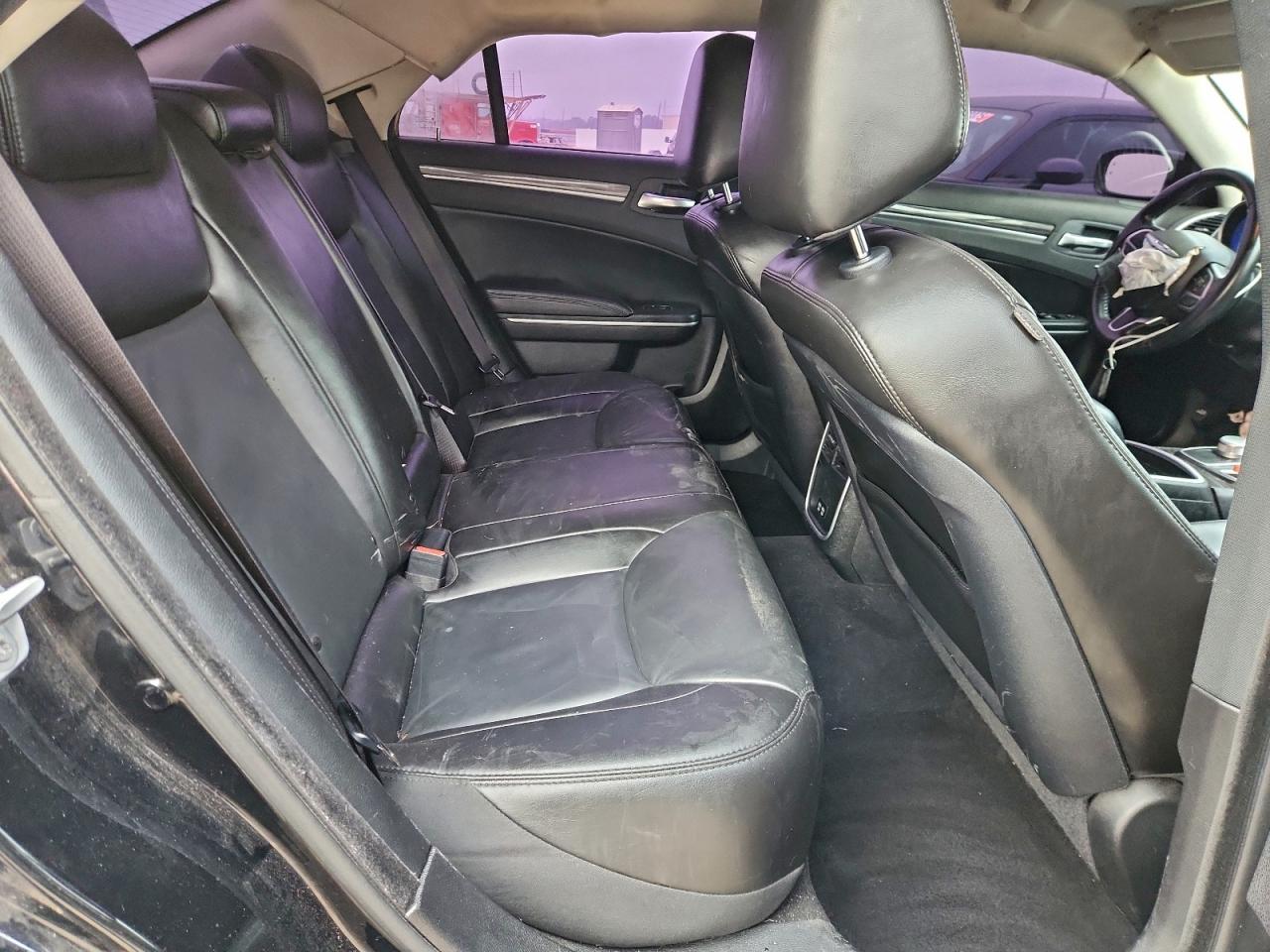 2022 CHRYSLER 300 TOURING L photo 19