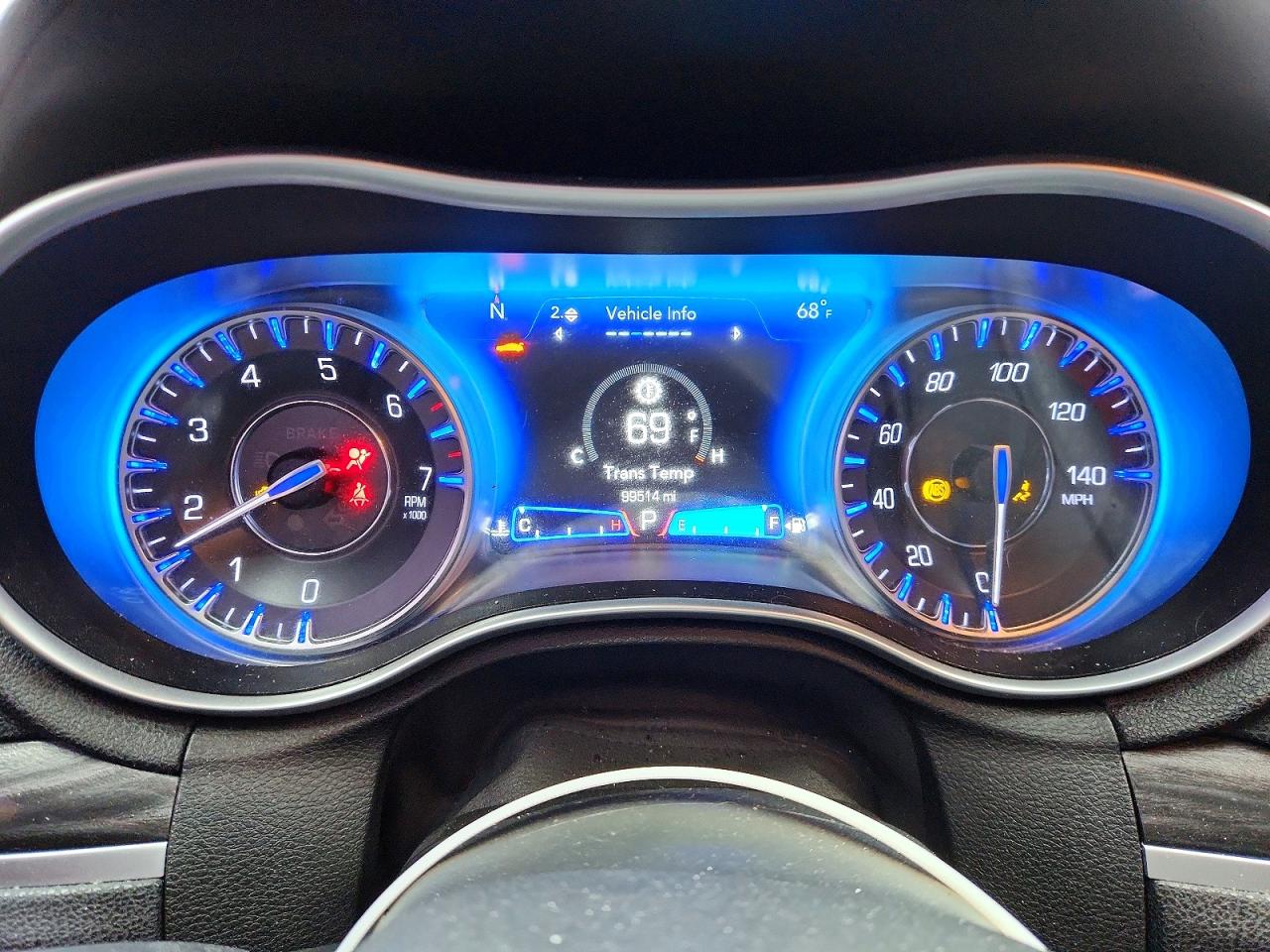 2022 CHRYSLER 300 TOURING L photo 17