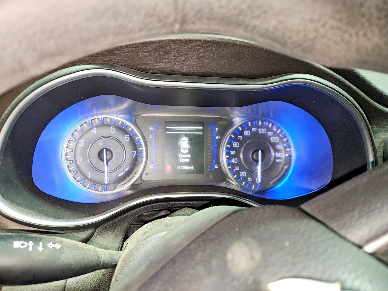2015 CHRYSLER 200 LIMITED photo 9