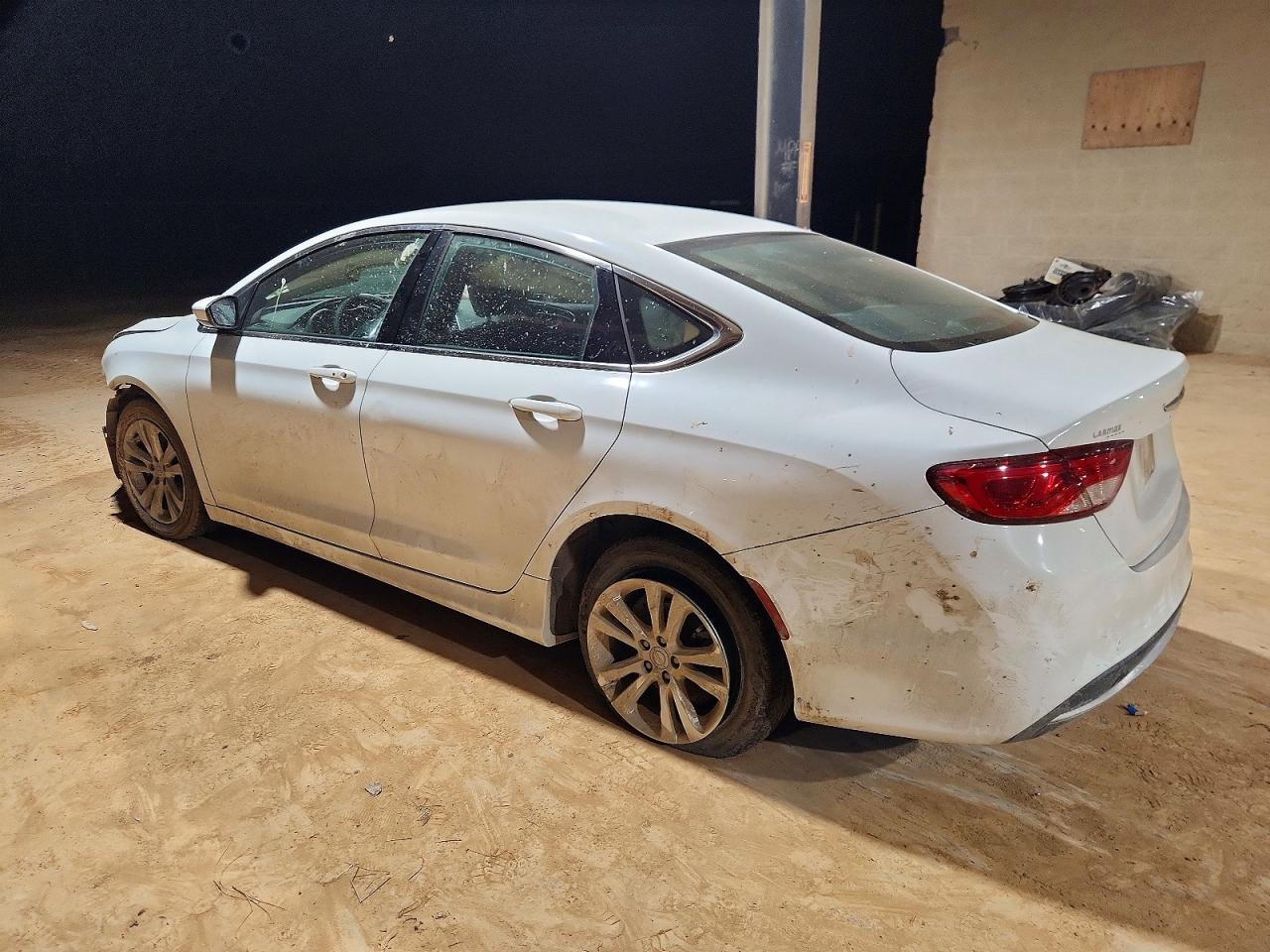 2015 CHRYSLER 200 LIMITED photo 2