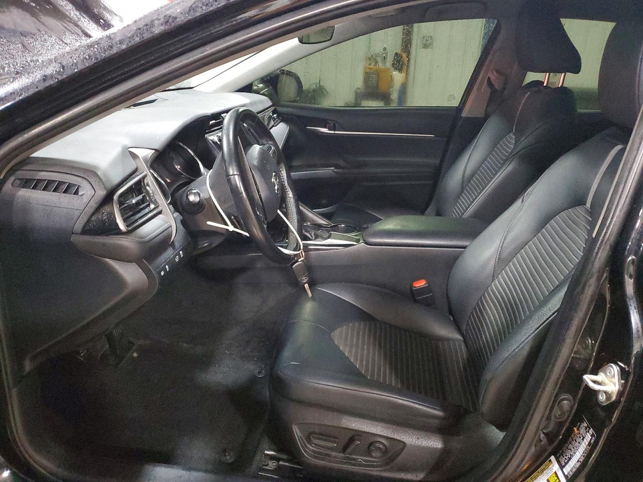 2019 TOYOTA CAMRY L photo 7