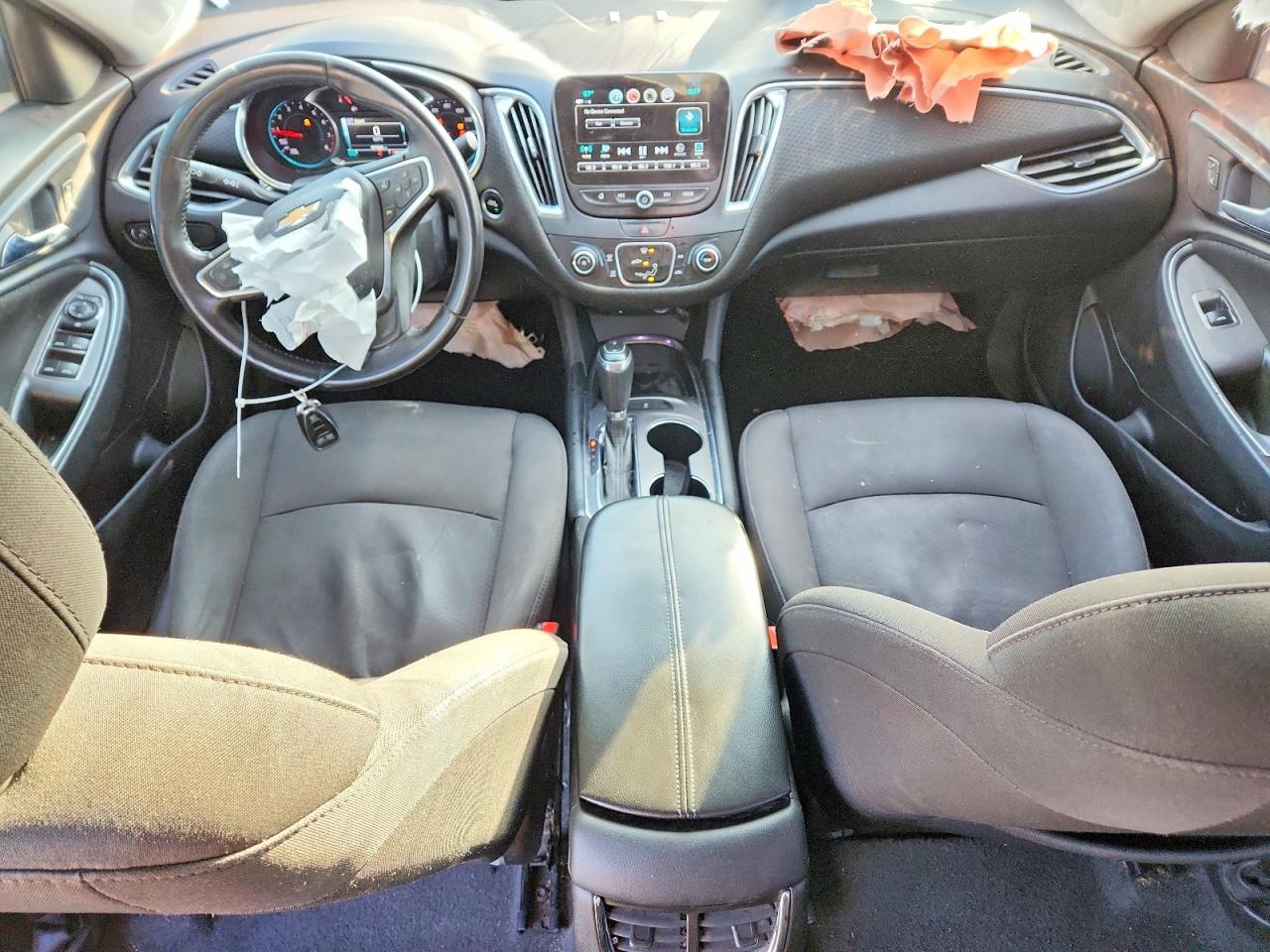 2018 CHEVROLET MALIBU LT photo 8