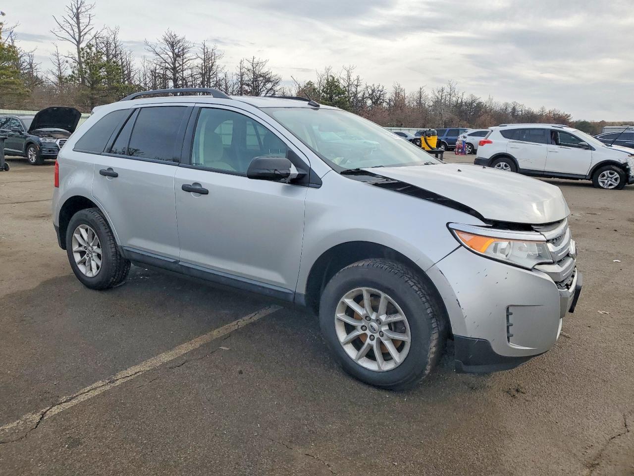 2013 FORD EDGE SE photo 4