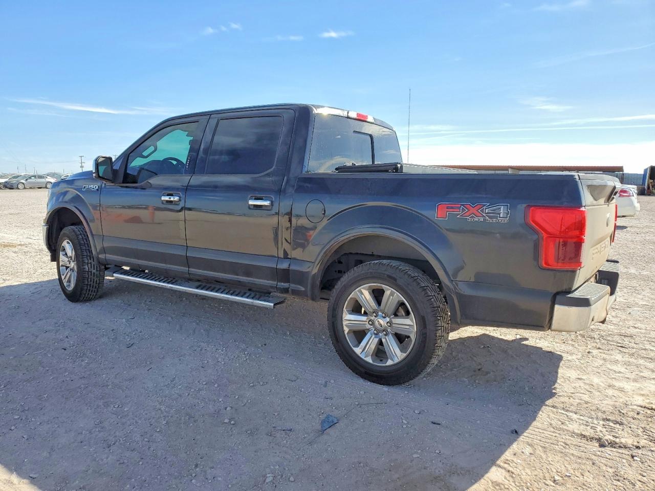 2019 FORD F150 SUPERCREW photo 2