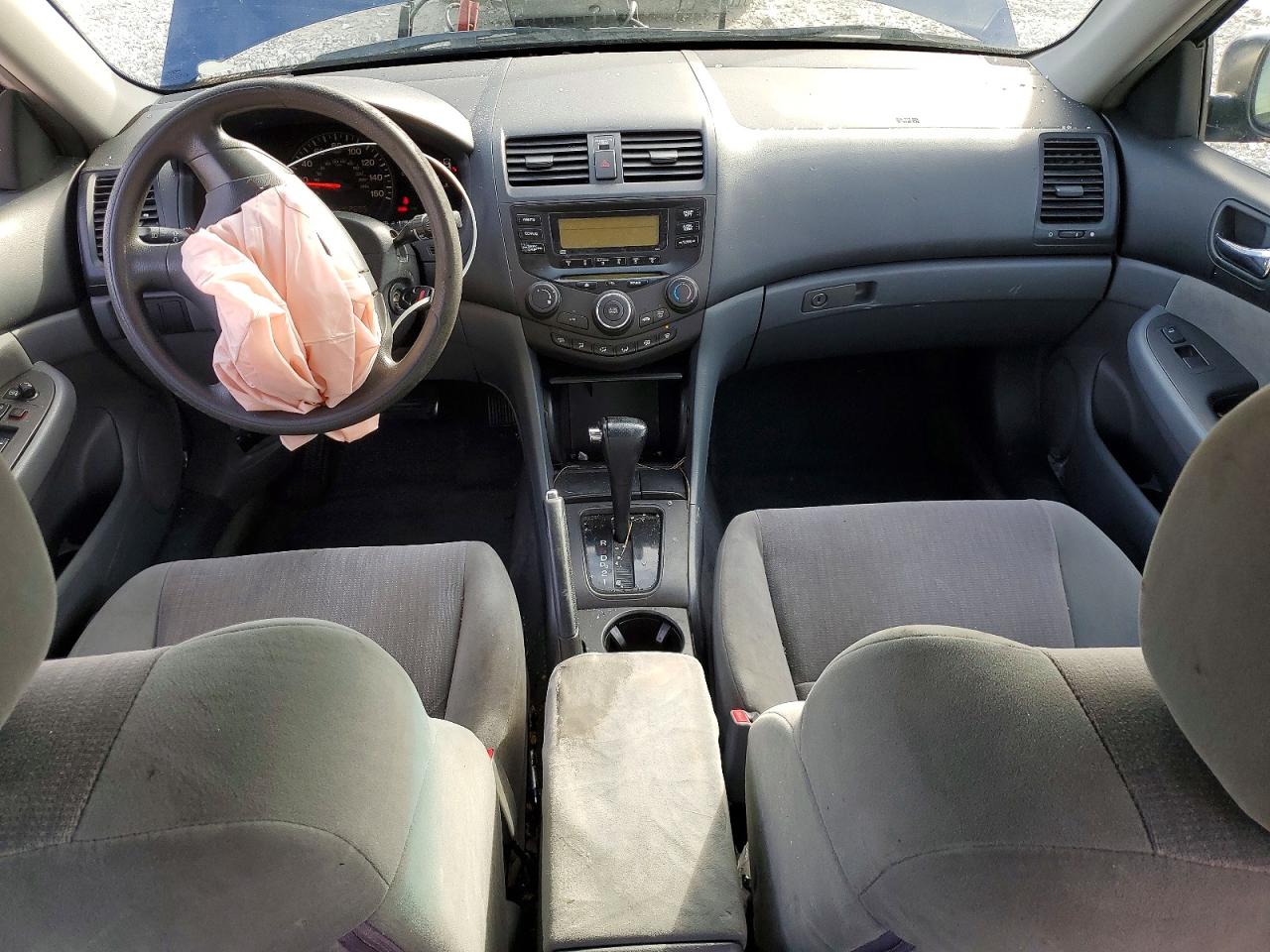 2004 HONDA ACCORD LX photo 8