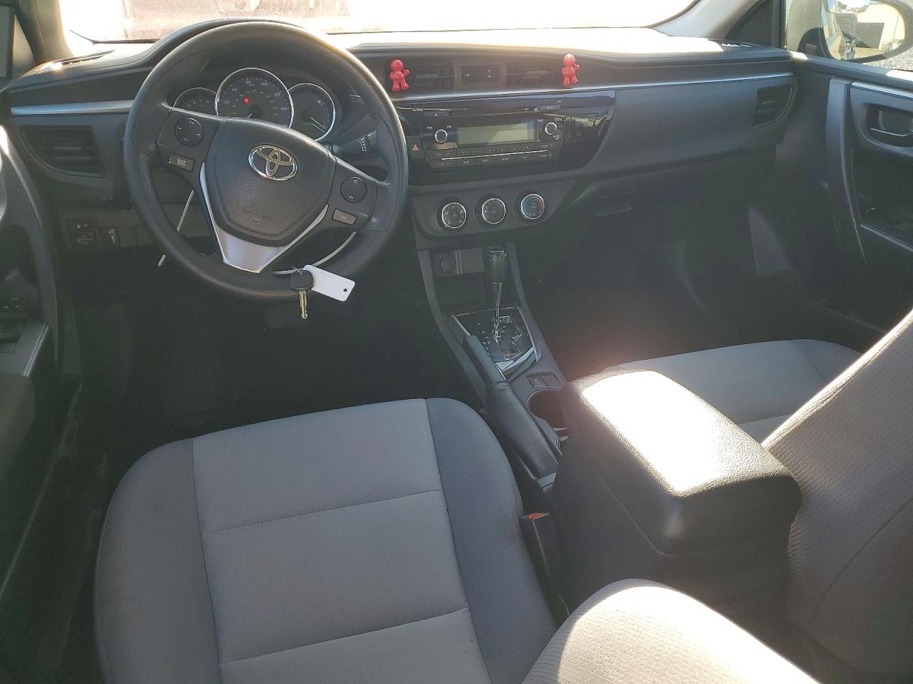 2014 TOYOTA COROLLA L photo 8