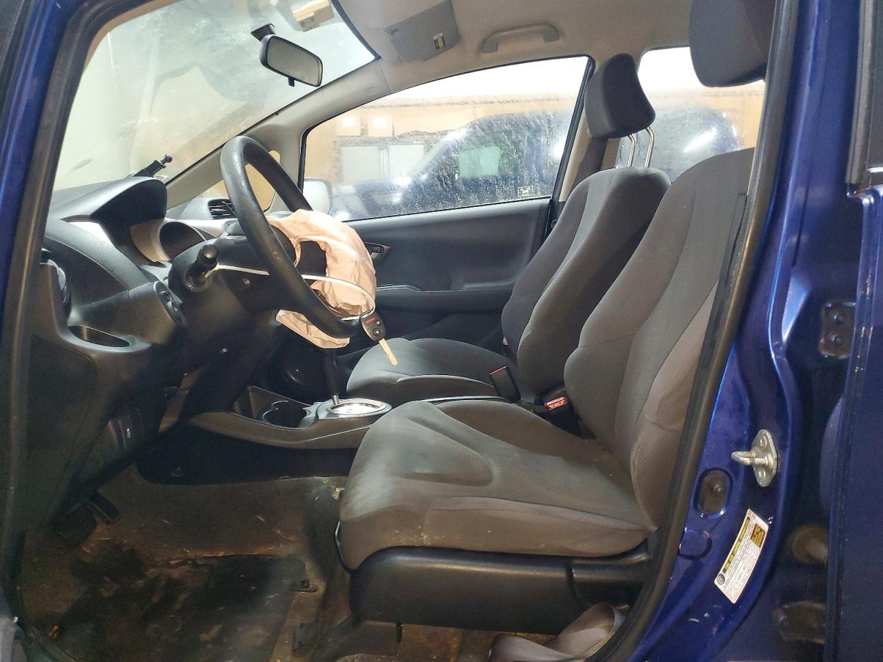 2013 HONDA FIT photo 7